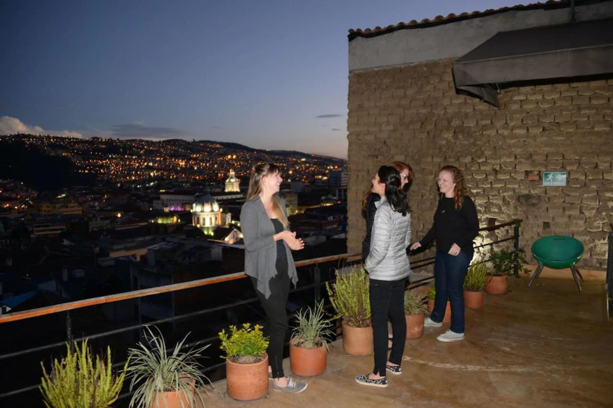 Hotel Casa Gardenia Quito Exterior foto